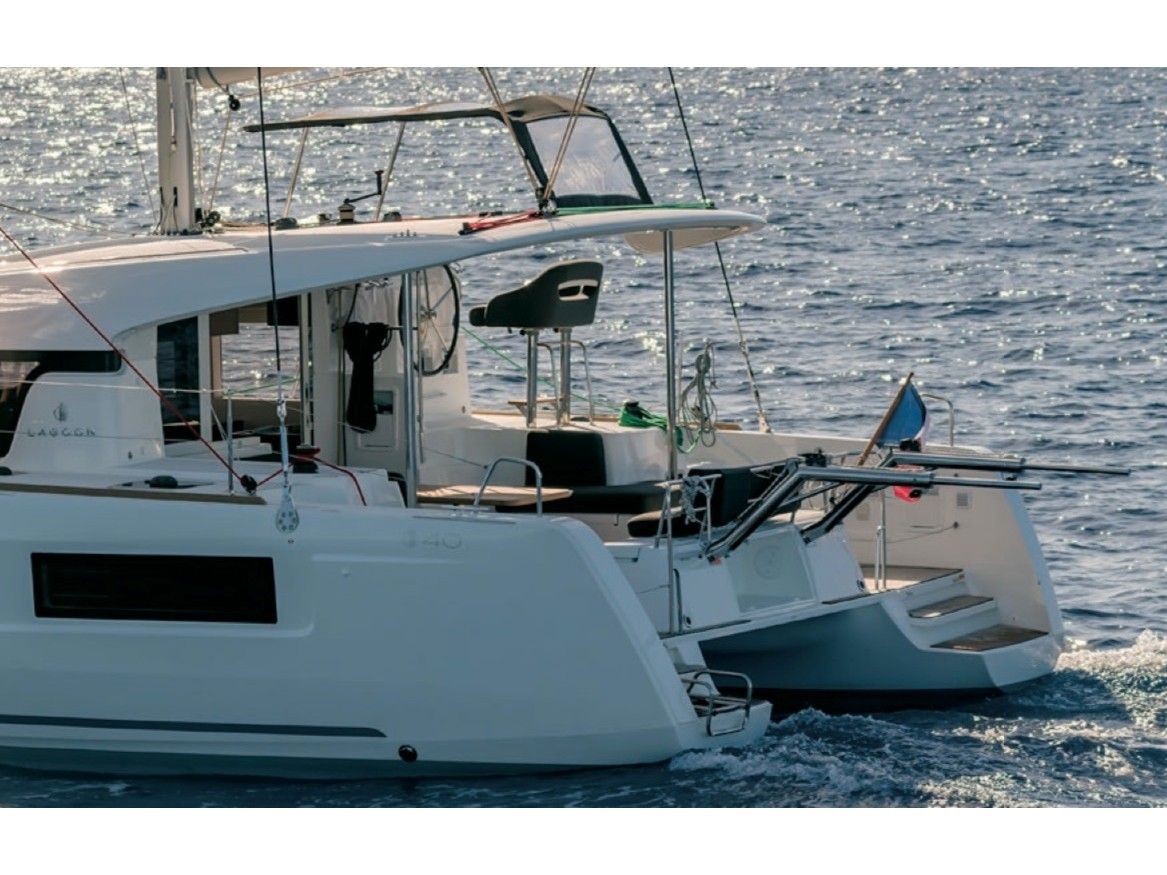Lagoon 40[G]