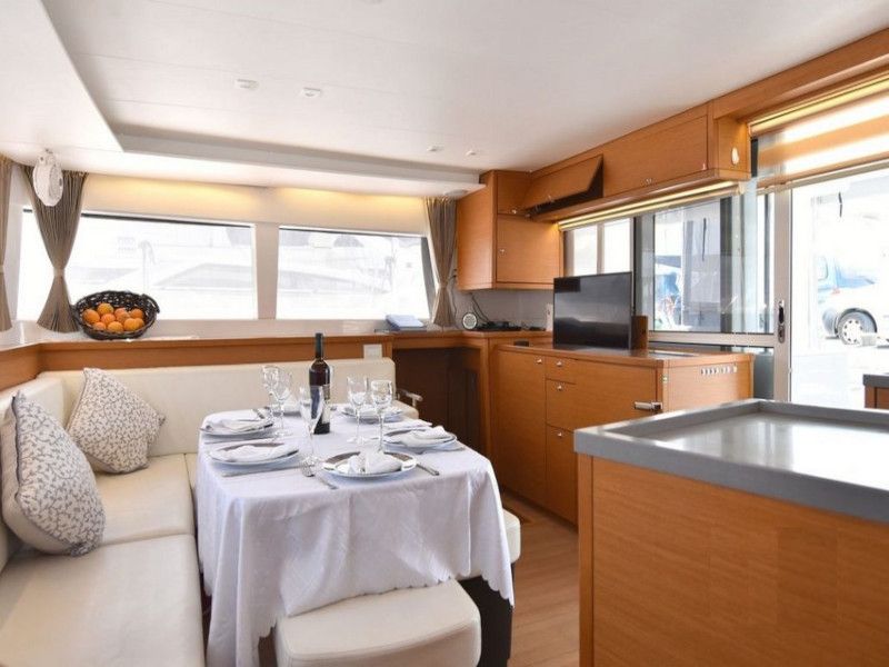 Lagoon 450 Fly Bild 1