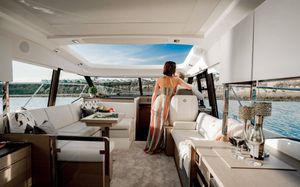 Prestige 420 Fly Bild 19