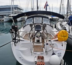 Bavaria Yachtbau 33 Cruiser Bild 1