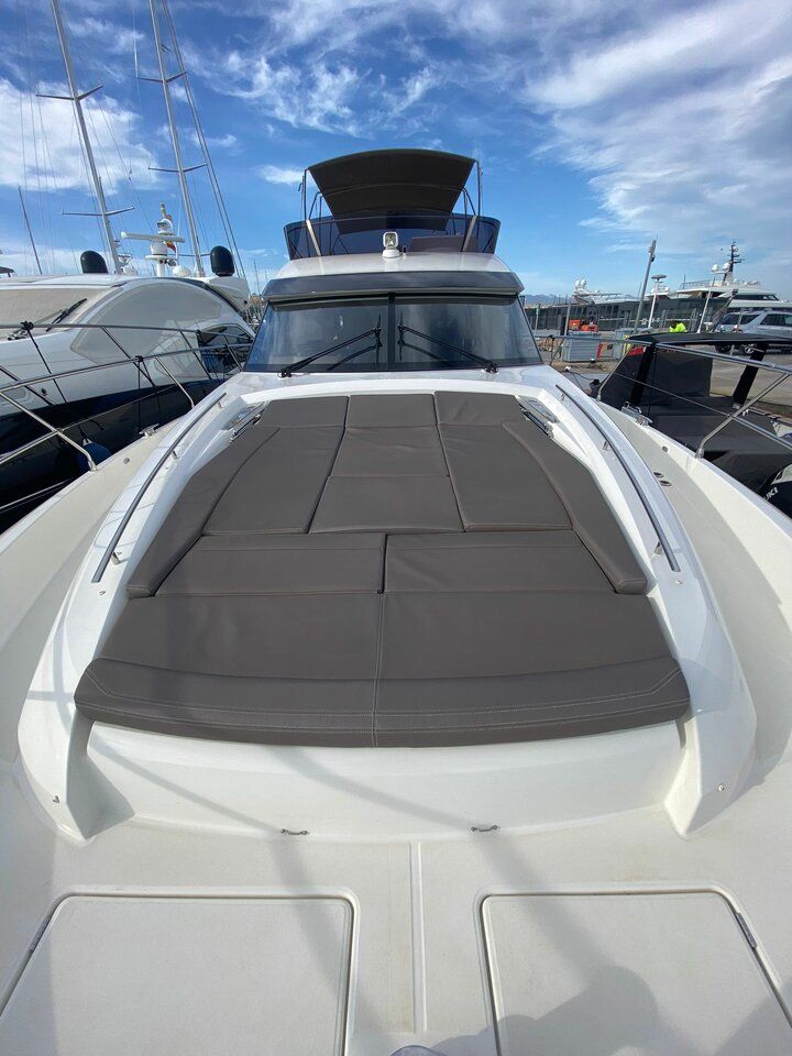 Prestige Yachts 560 S Bild 20