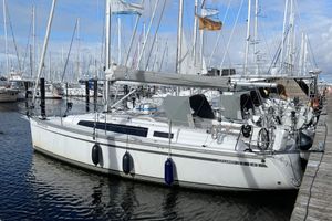 Bavaria Yachtbau Cruiser 33 Bild 1