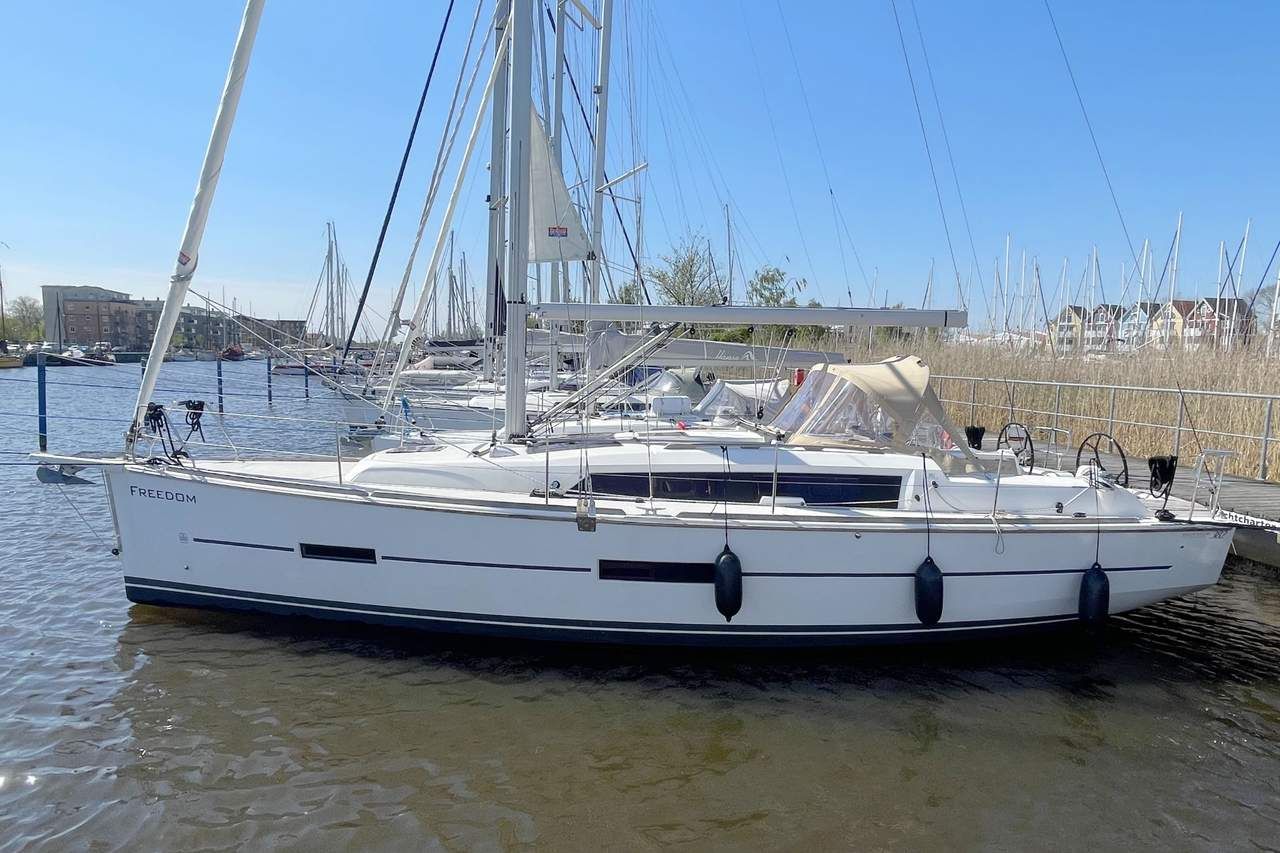 Dufour Yachts 382 GL